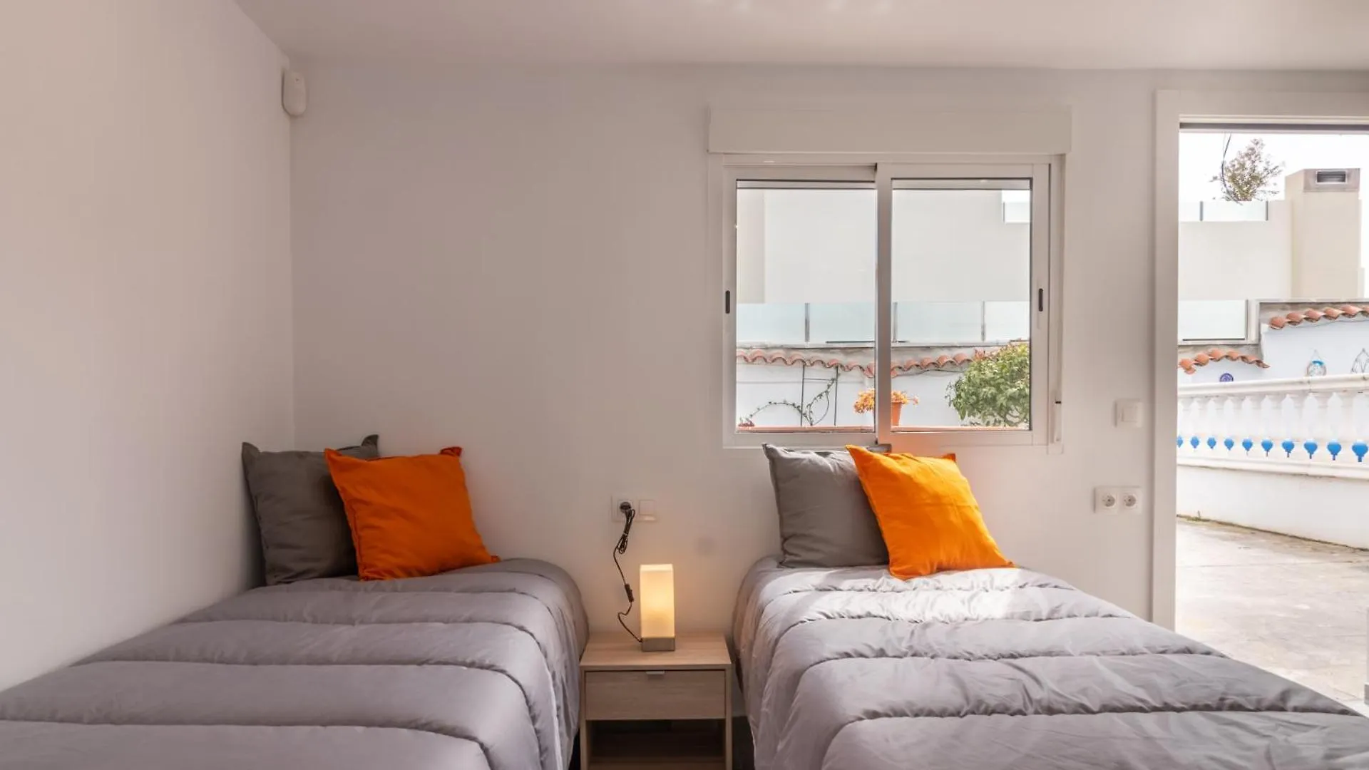 Ferienhaus Goldhome - Casa 4 Habitaciones, Piscina Privada Climatizada Empuriabrava Spanien
