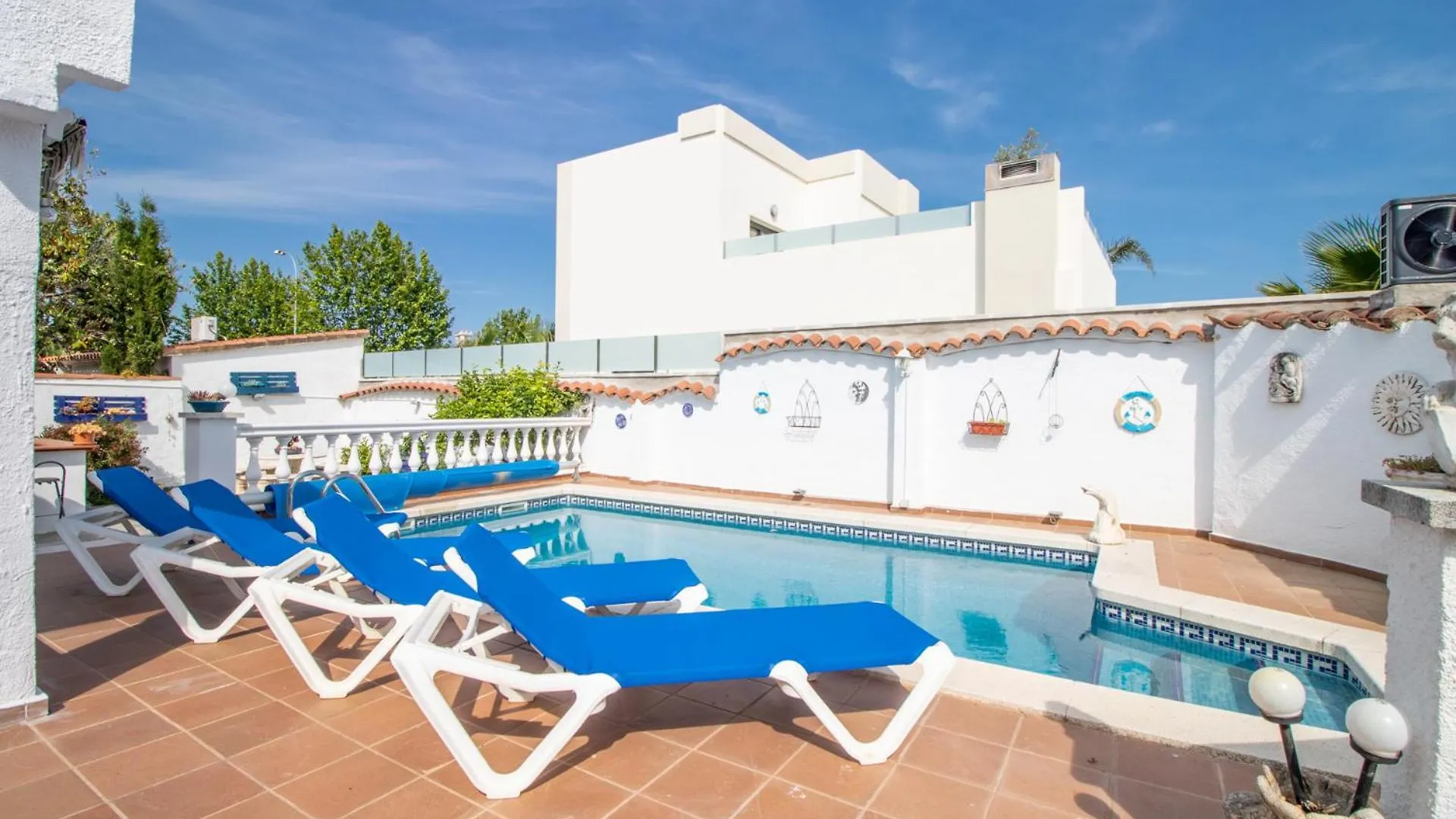 Goldhome - Casa 4 Habitaciones, Piscina Privada Climatizada Empuriabrava Ferienhaus