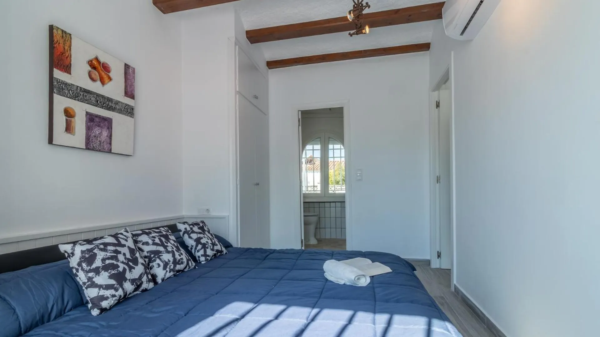 Ferienhaus Goldhome - Casa 4 Habitaciones, Piscina Privada Climatizada Empuriabrava