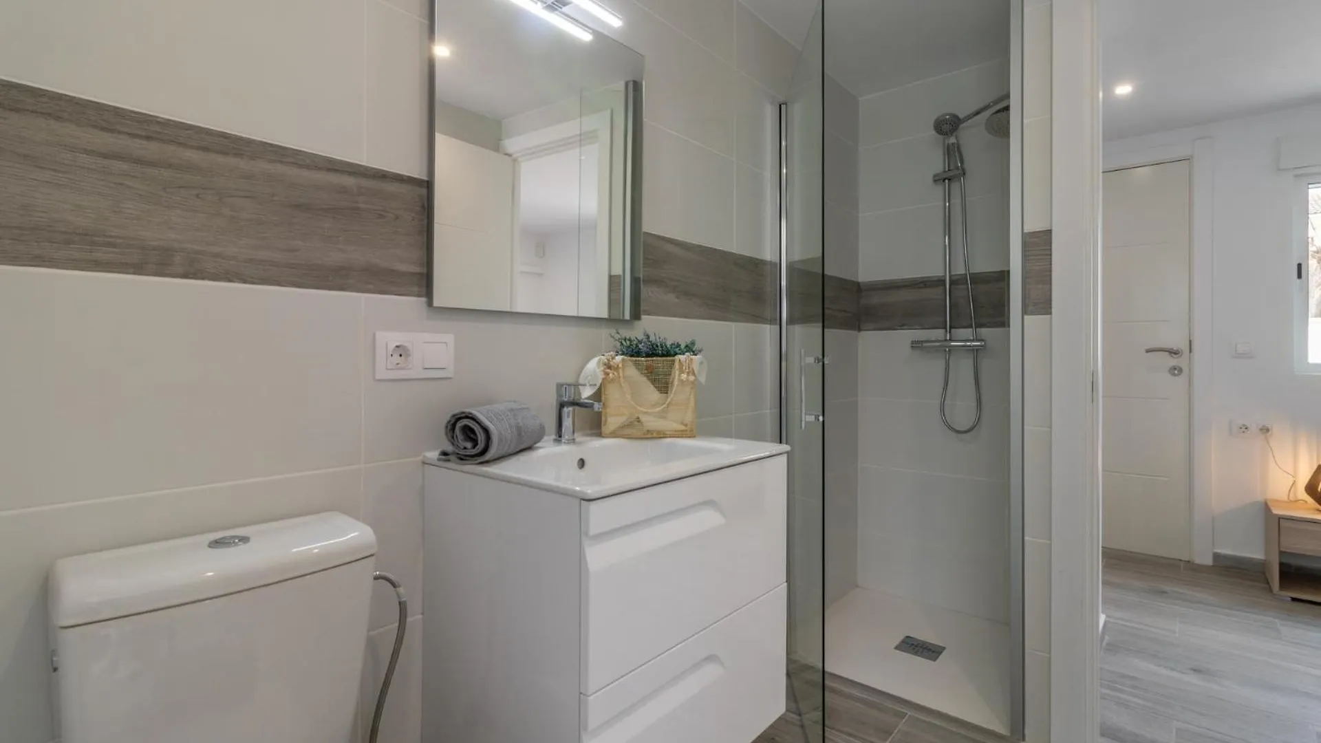 Goldhome - Casa 4 Habitaciones, Piscina Privada Climatizada Empuriabrava Ferienhaus