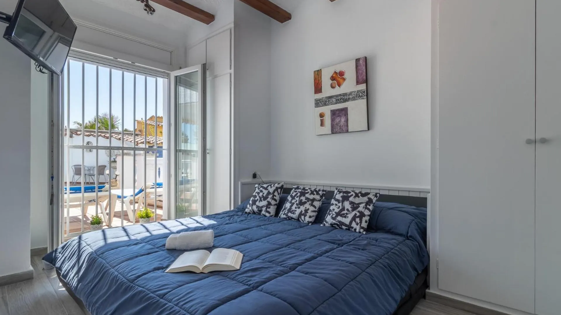 Goldhome - Casa 4 Habitaciones, Piscina Privada Climatizada Empuriabrava Ferienhaus